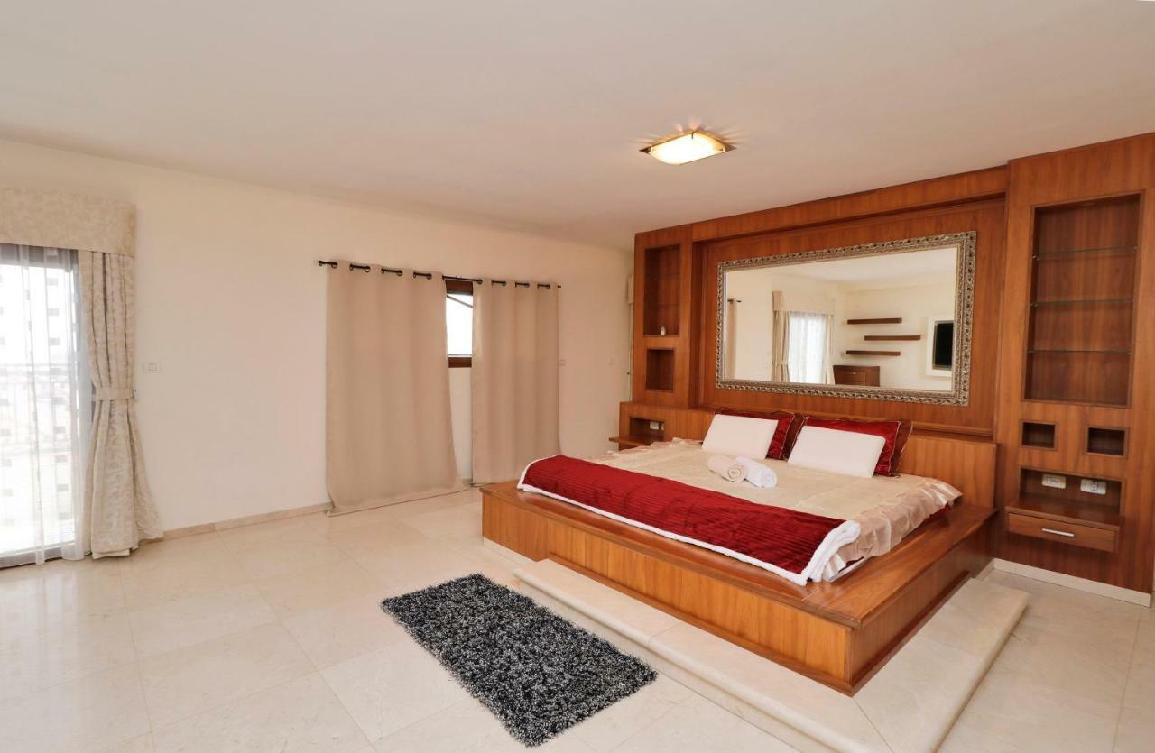 Villa Armon *