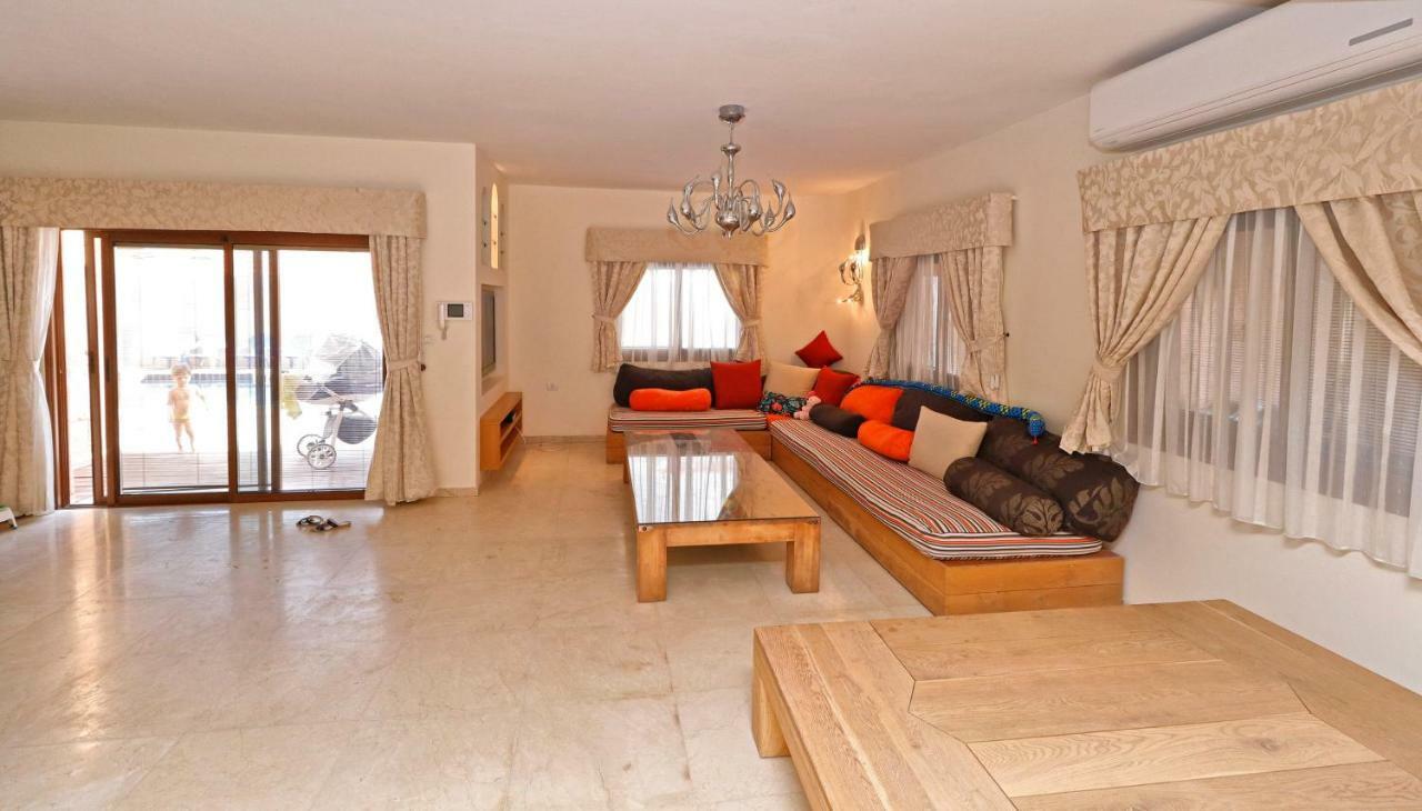 Armon Villa